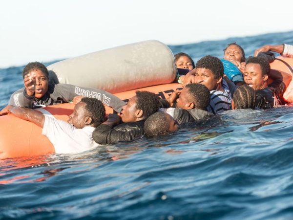 URGENT: Chavirement d'une pirogue, 30 migrants portés disparus