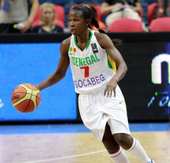 BASKET ÉQUIPE NATIONALE: Fatou Dieng raccroche fièrement et s'adresse aux sénégalais et à ses coépières