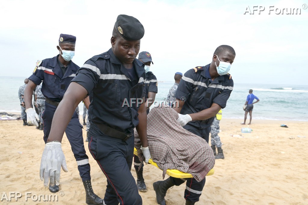 En route vers l’Europe: Près de 50 corps repêchés ces derniers jours au Sénégal, des centaines de disparus