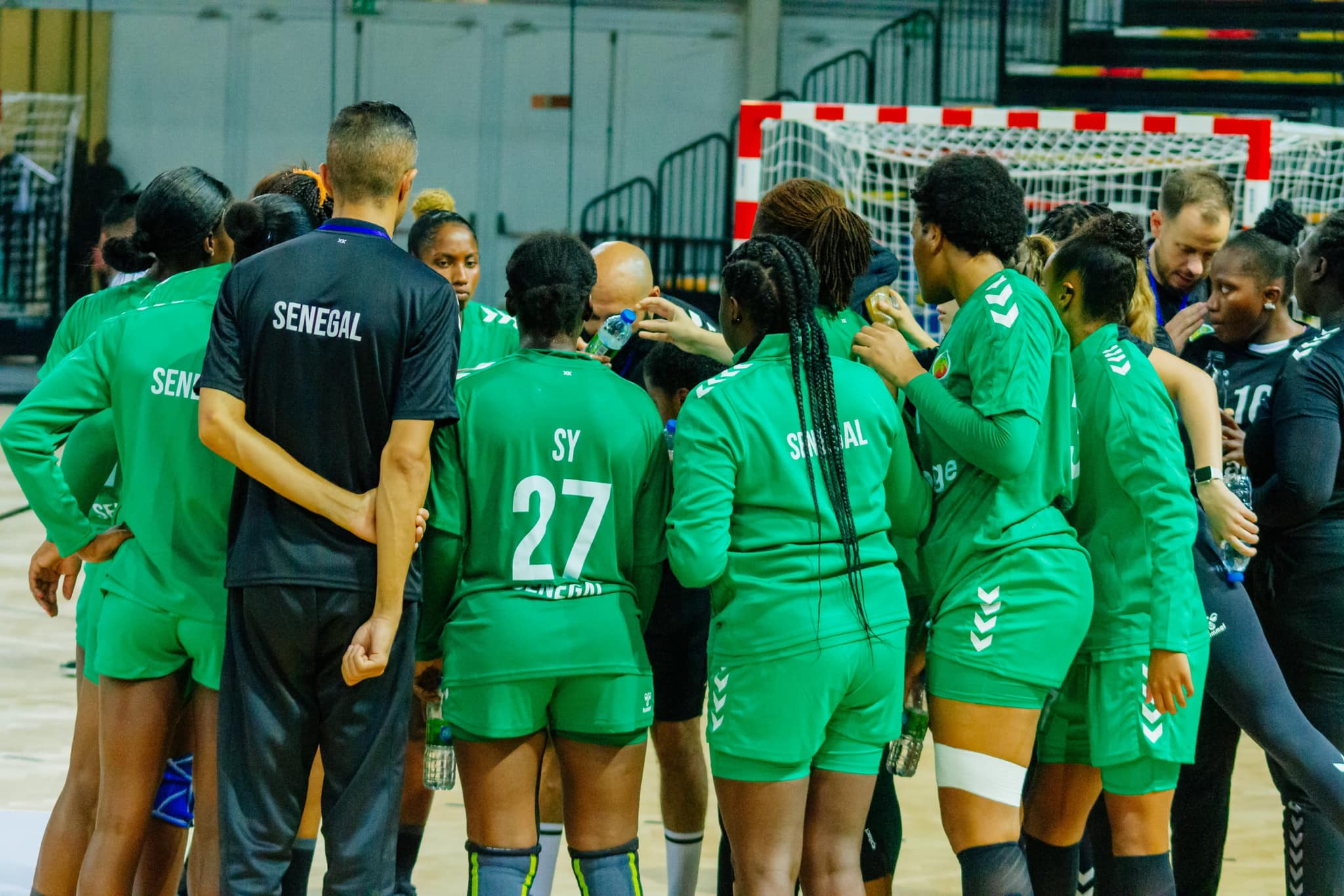 MONDIAL 2023 HANDBALL DAMES : Les lionnes en regroupement à partir de ce lundi, les filles locales ont rejoint le groupe