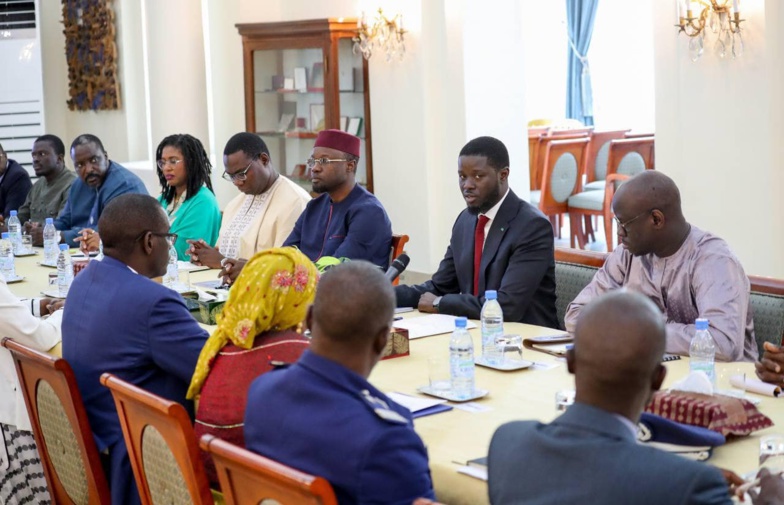 Contrôle des occupations du Domaine Public Maritime de Dakar : le président Diomaye a reçu le rapport de la commission ad hoc