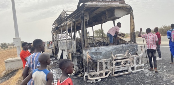 KOLDA : Un bus des militants de la coalition "Takku Wallu" prend feu